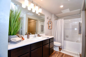 Crest-at-Illinois 09